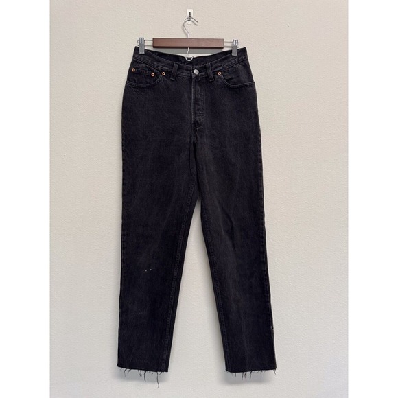 VINTAGE Levi's Women's Size 11M‎ Straight Leg High Rise Denim Jeans, Made in USA - Picture 1 of 7